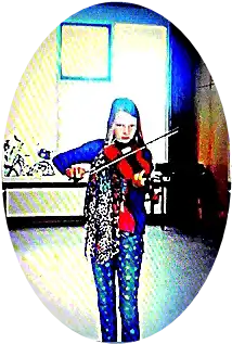 Vioolleerling/ Violin pupil Valentijn M. de Wolf